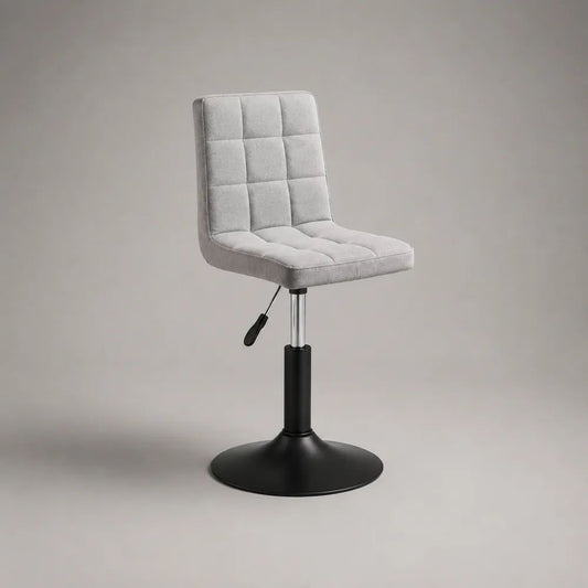 Sedia girevole regolabile in tessuto grigio chiaro con base rotonda in metallo nero, 48 x 53 x 78-98 cm