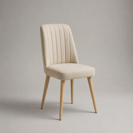 Sedia da pranzo imbottita beige in tessuto con schienale scanalato e gambe in acciaio effetto rovere, 48 × 56 × 84 cm